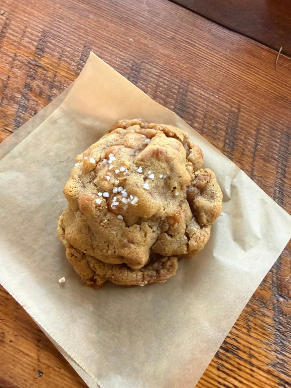 Salted Caramel Pretzel Cookie